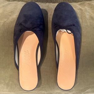 New in box J Crew Suede Mule Ballet in Deep Midnight, Wmn’s size 11.